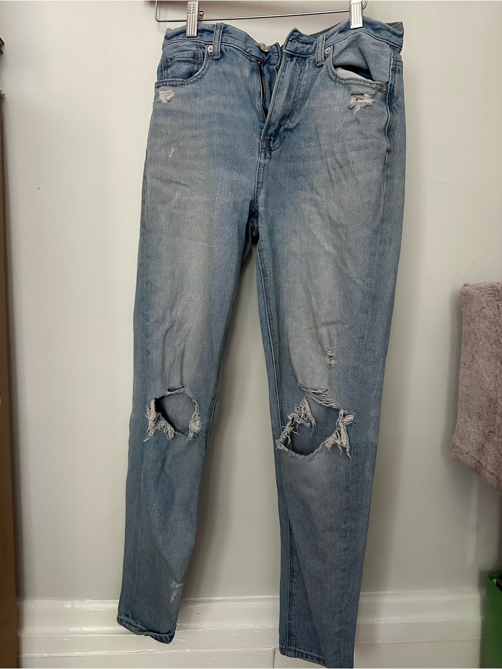 American Eagle Outfitters Light Blue Distressed Straight Leg Jeans